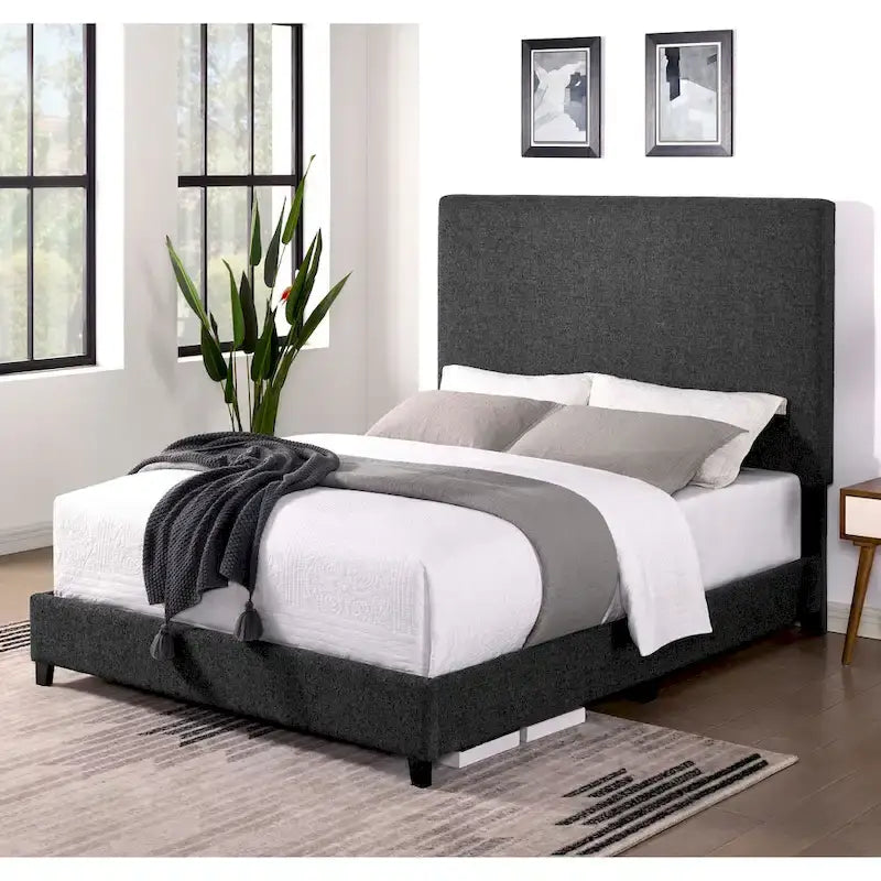 Letto a piattaforma con pannelli imbottiti alti in grigio scuro