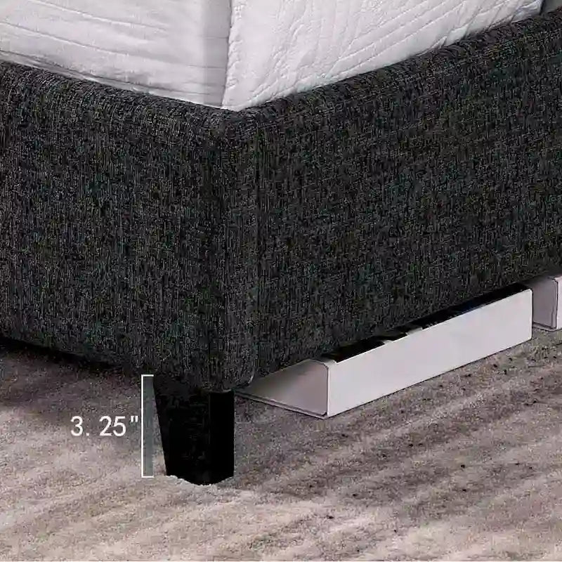 Letto a piattaforma con pannelli imbottiti alti in grigio scuro