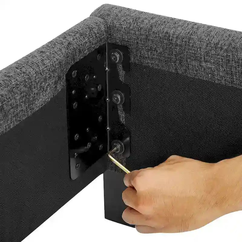 Letto a piattaforma con pannelli imbottiti alti in grigio scuro